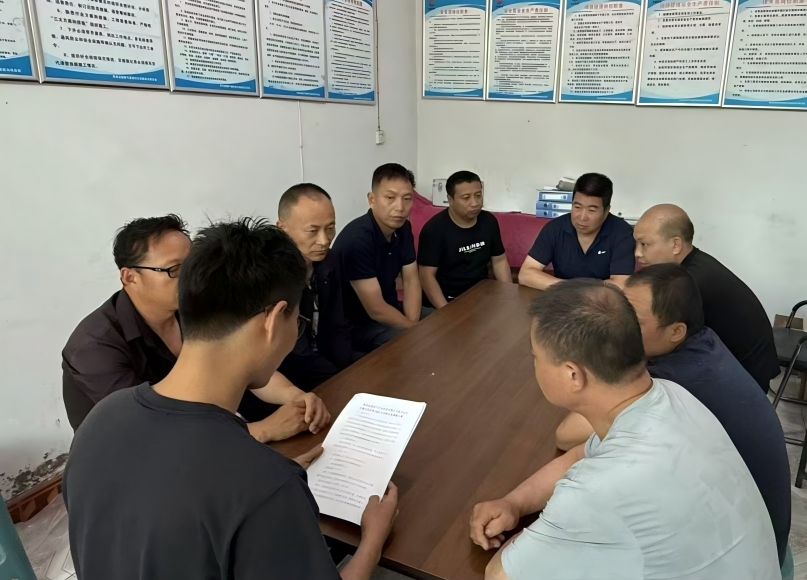 ��ú���ҹ��� 42220 ����������ֱ��жѹ�����Ŀ����(ѹ��.jpg